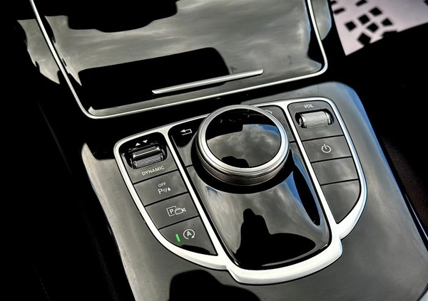 Mercedes-Benz Klasa C cena 122999 przebieg: 122354, rok produkcji 2020 z Skoki małe 742